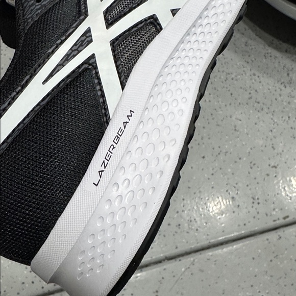 ASICS NWT - Picture 6 of 7